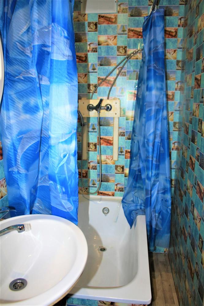 6-местный номер на 1-ом этаже Дома № 2