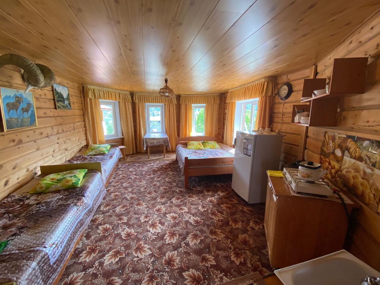 4-хместный номер на 2-ом этаже Дома № 1