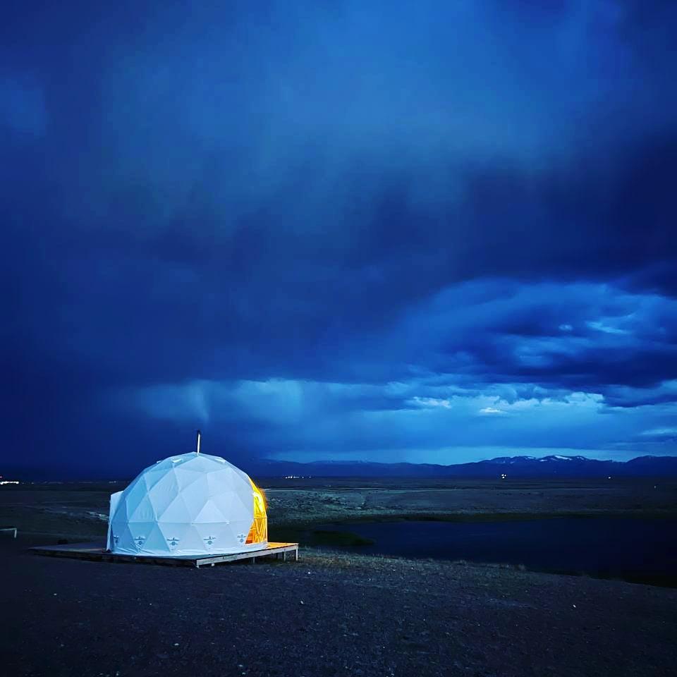 Купольный глэмпинг "Свой Алтай" у озера в Кош-Агаче