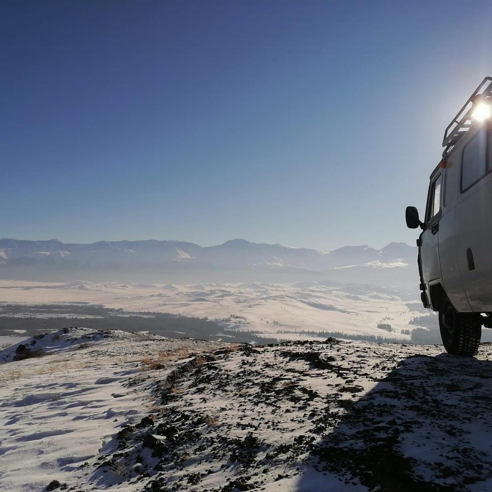 Смотровая площадка с видом на Северо-Чуйский хребет