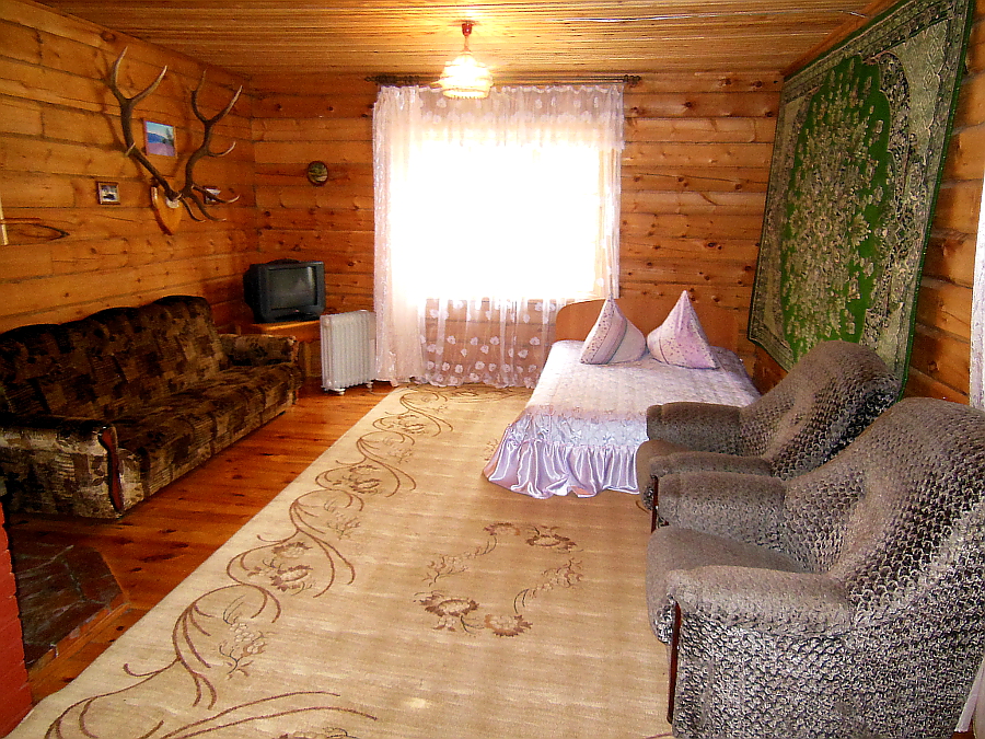 Комната в летнем коттедже