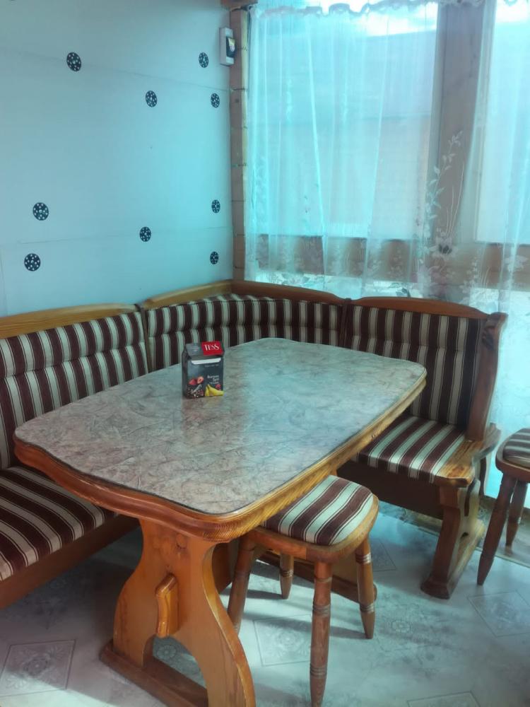 Домик №1 четырехместный с душем, кухней, верандой