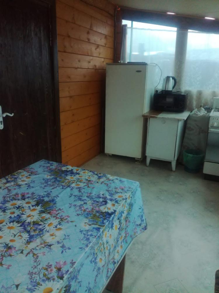 Домик №3 четырехместный с удобствами, кухней, верандой