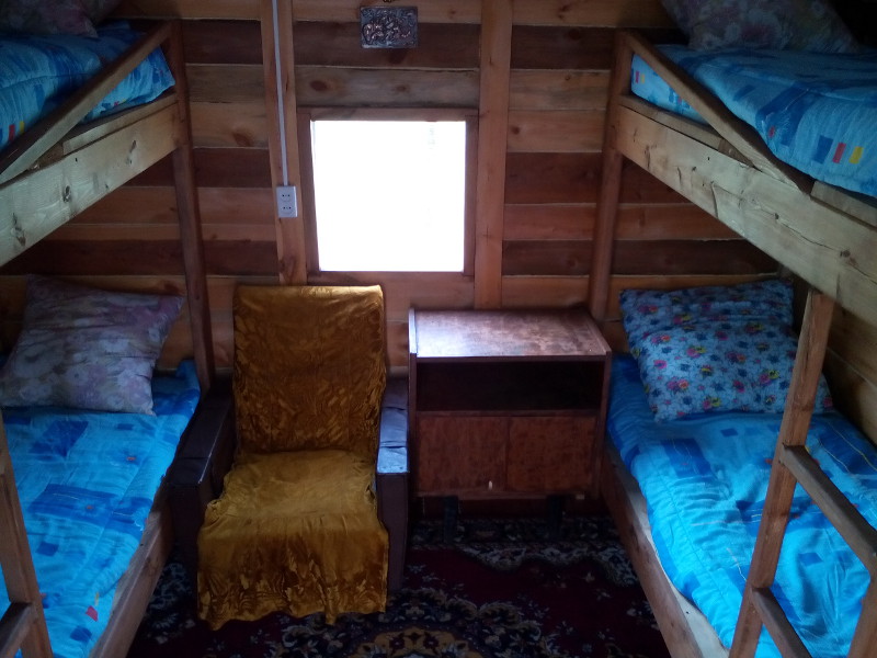 Домик летний 4-местный без удобств