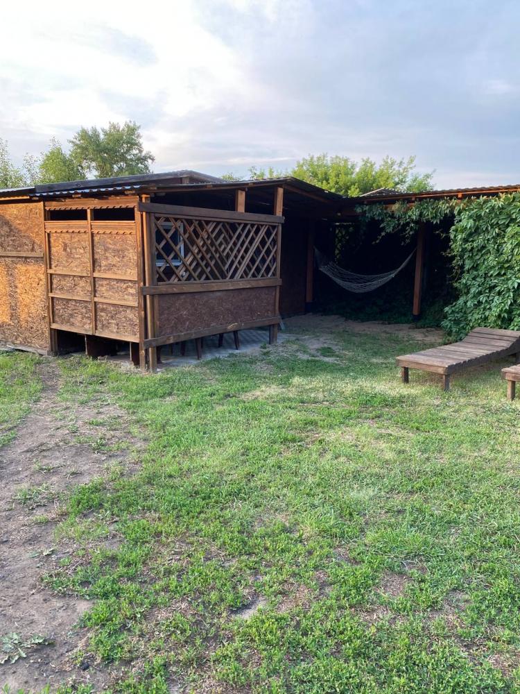 Дом 4-местный благоустроенный с беседкой