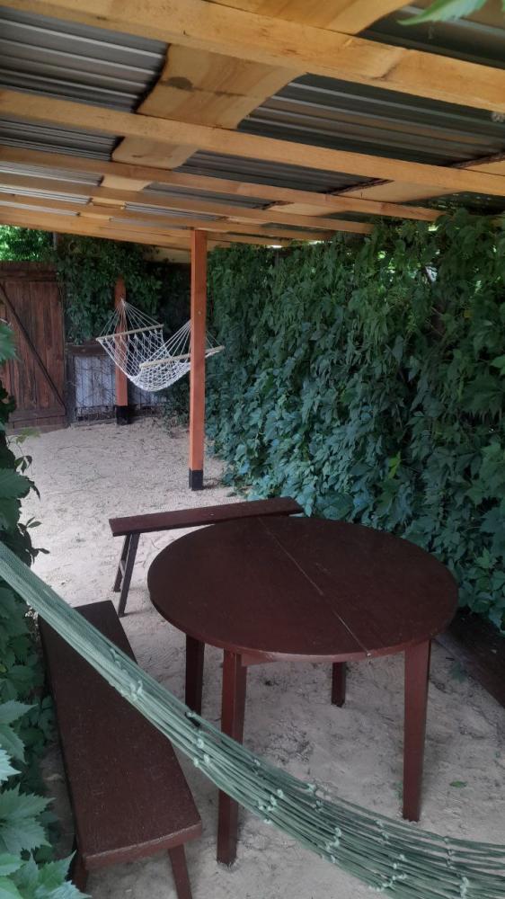 беседка с гамаком