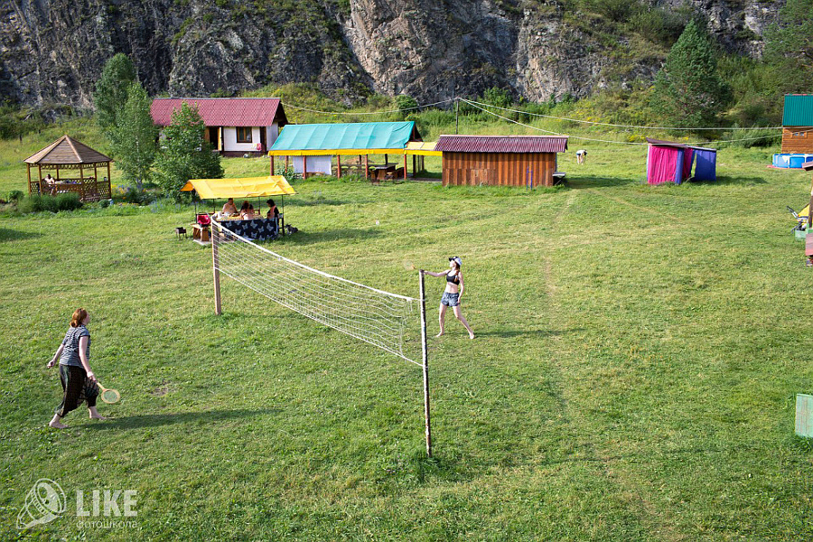 Воллейбольная площадка