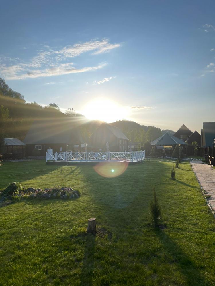 База отдыха "Кедровая" Горный Алтай с бассейном