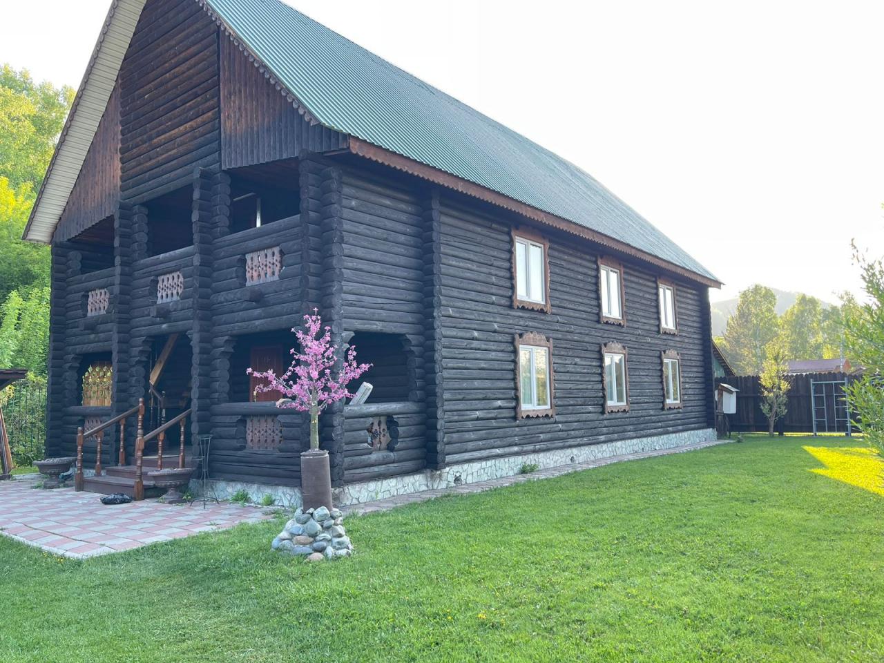 База отдыха "Кедровая" озеро Ая Горный Алтай