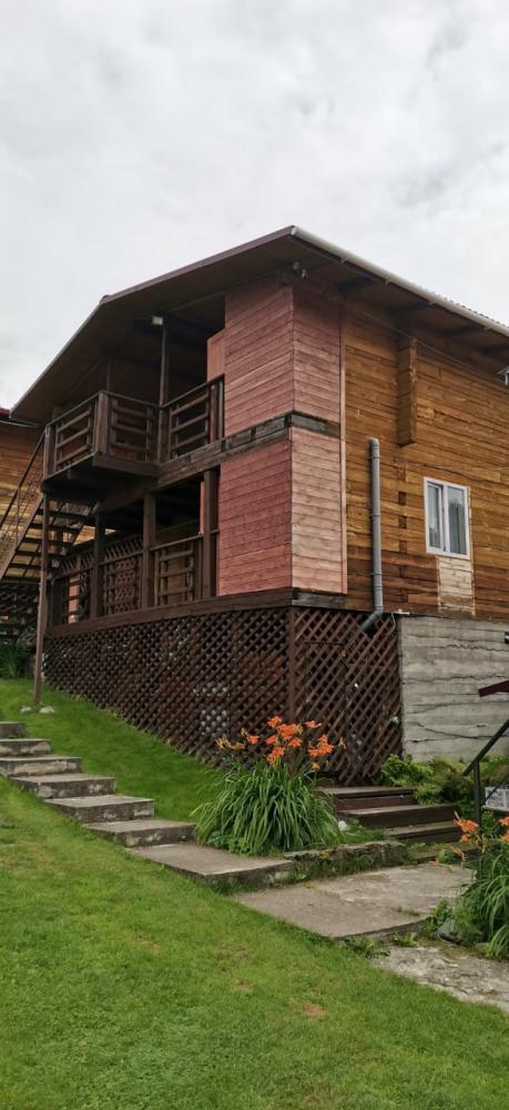 Отдых у реки Катунь в Горном Алтае