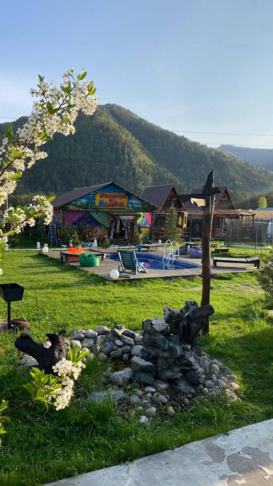 Горный Алтай с бассейном турбаза "У Мишани"