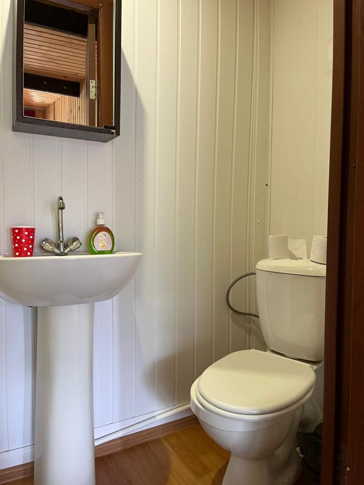 Дом с мини-кухней санузел