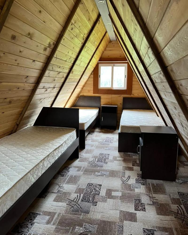 Дом с мини-кухней второй этаж