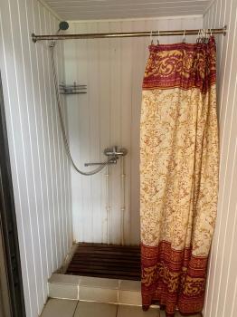 Общий душ для корпуса с верандой