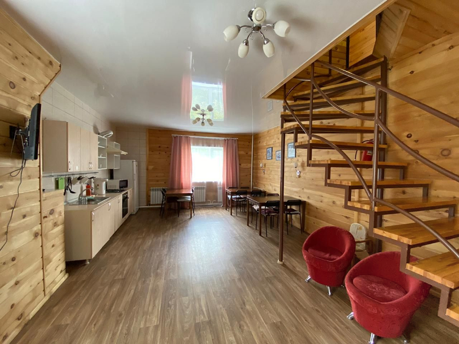 Кухня-гостиная на I этаже коттеджа