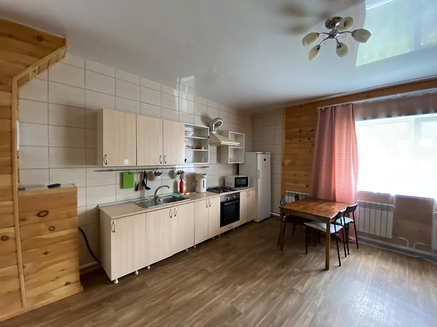 Кухня-гостиная на I этаже коттеджа