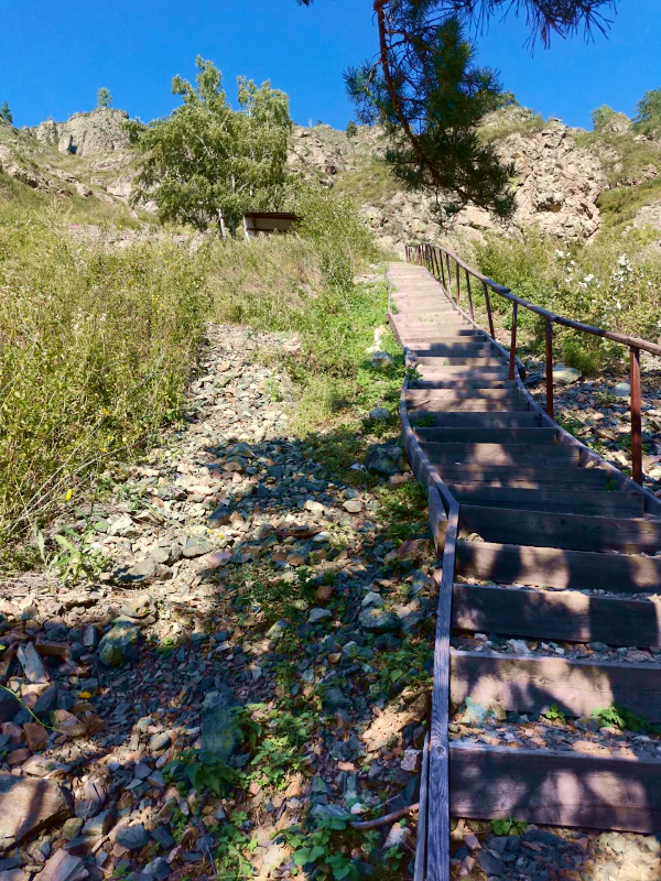 Подъем к пирамиде