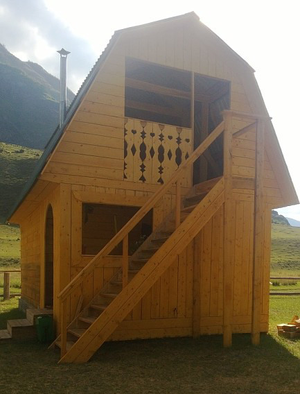 Теплый домик