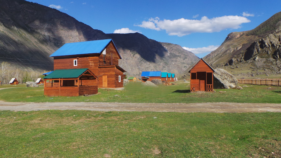 Отдых на Алтае у реки Чулышман