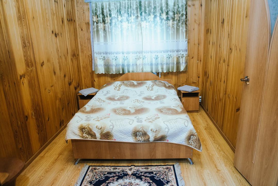 Двухместный номер 17 с двуспальной кроватью