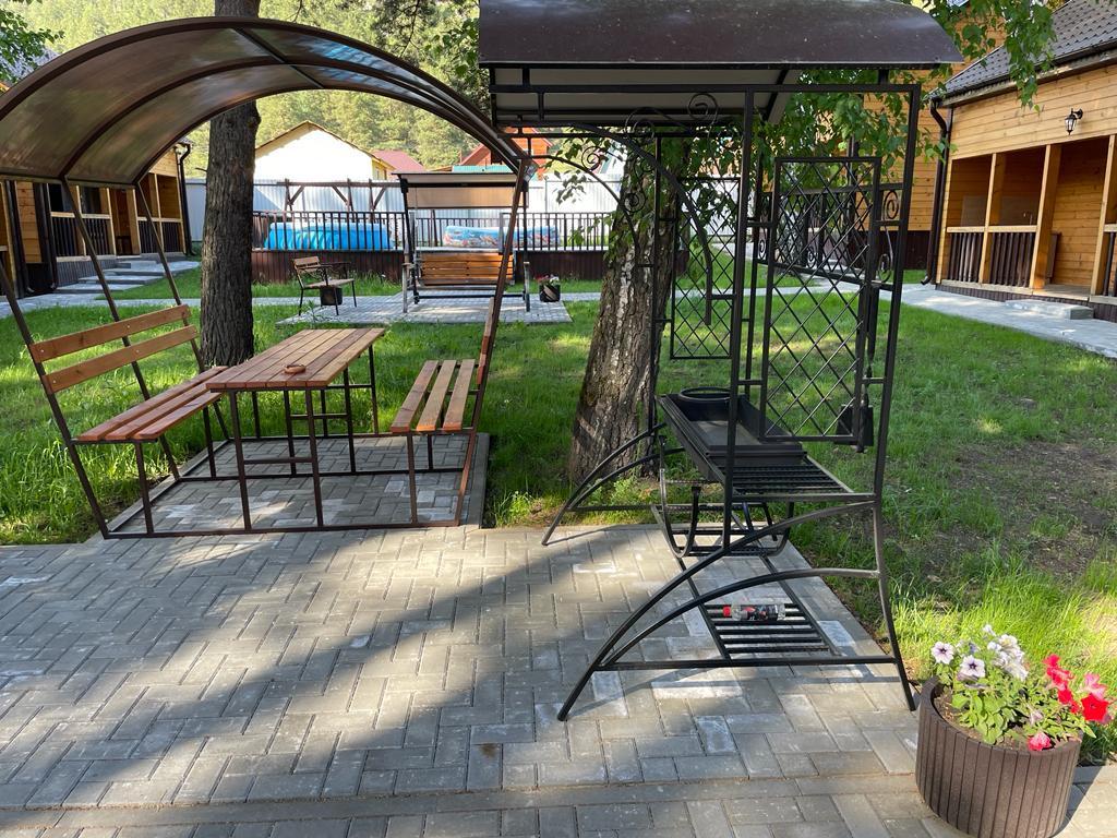 Мангальная зона и беседка