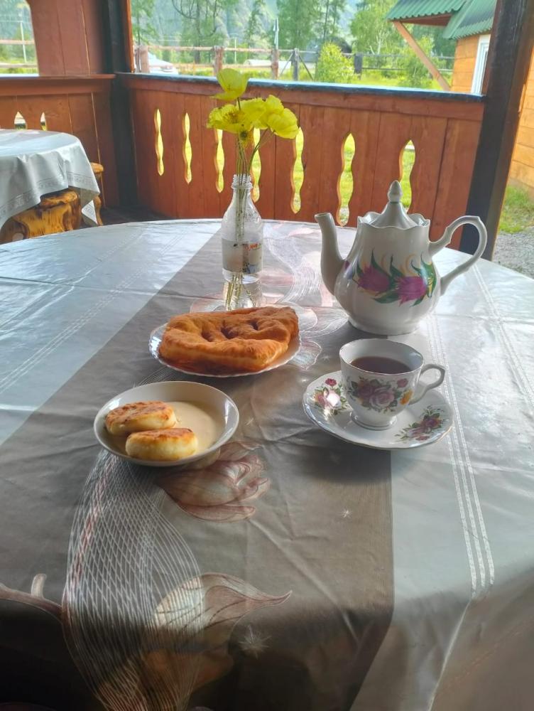 База отдыха с питанием "Алтай у берез" Тюнгур