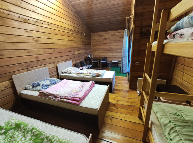 Номер с панорамными окнами 4-5 мест