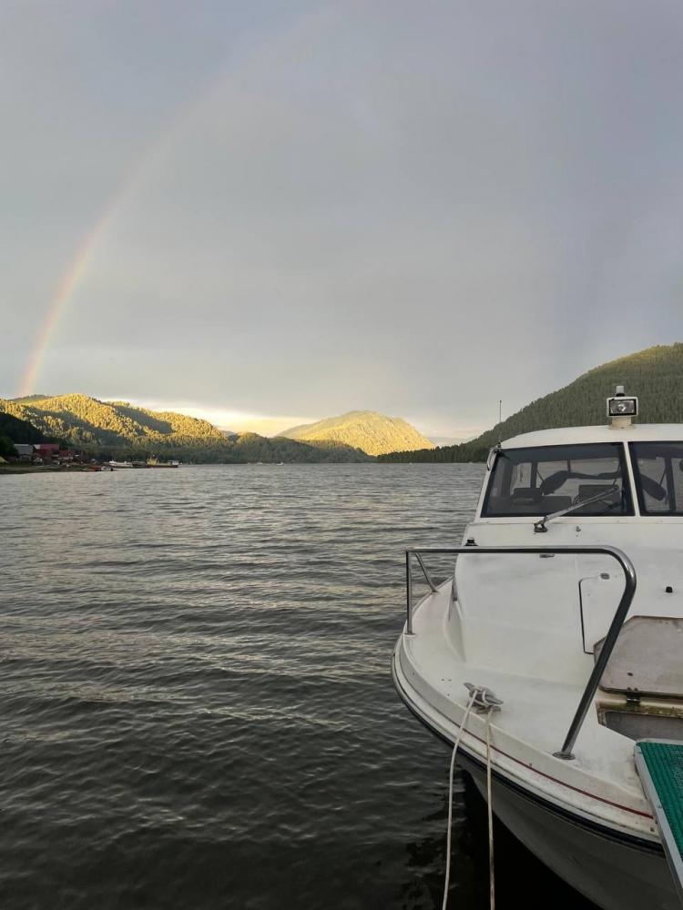 Аренда катера на Телецком озере