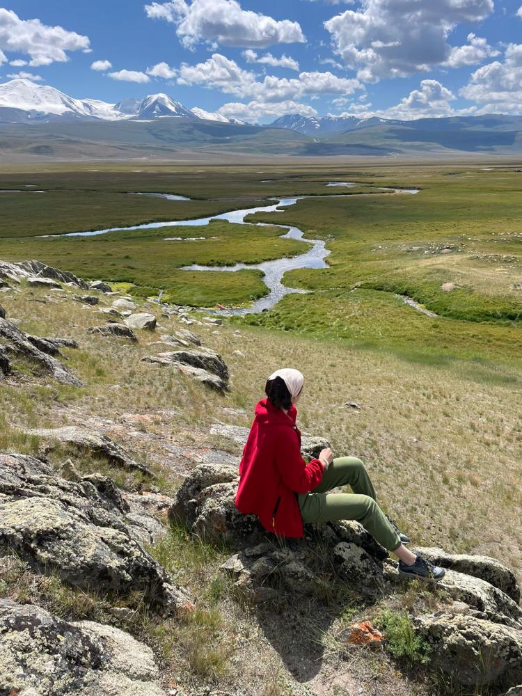 Алиса: тишина и покой в горах. 