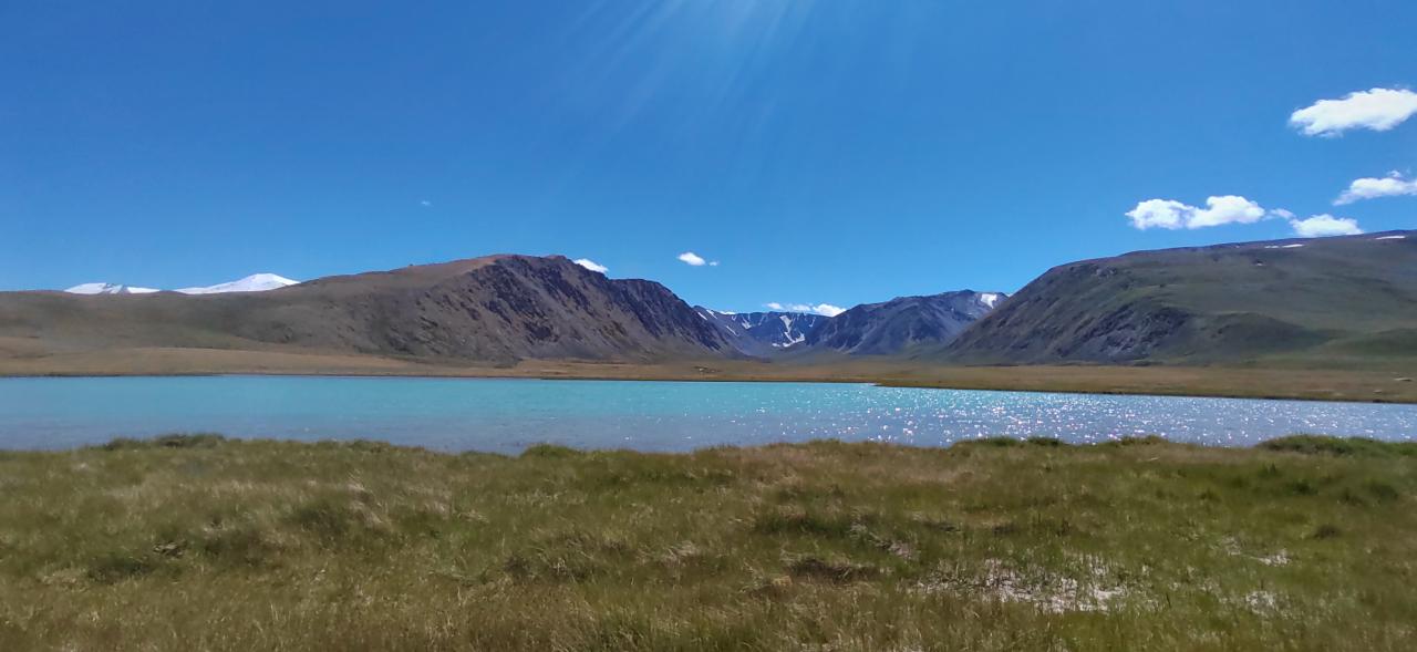 Озеро в урочище Кара Чад на Укоке