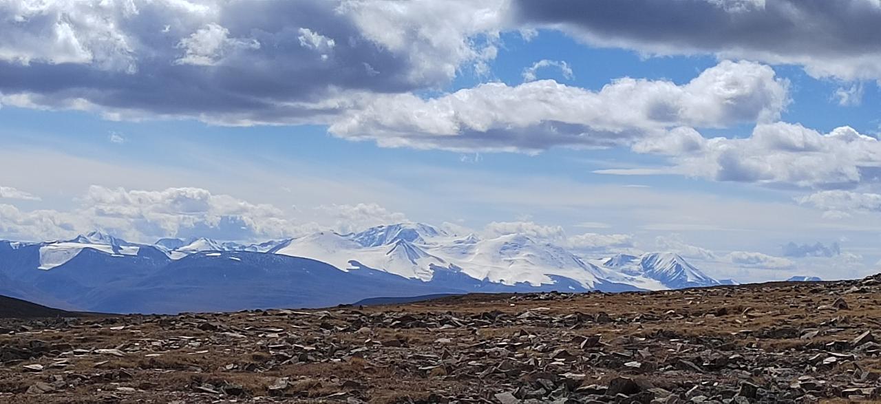 Гора Табын Богда Ола (вид с Калгутинского перевала)