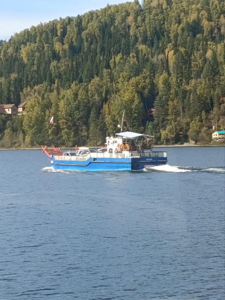 Паром на Телецком озере из Артыбаша на Южный берег