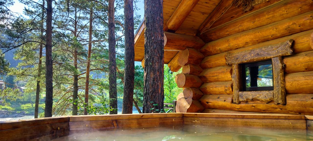 Баня и Банный чан возле Чемала