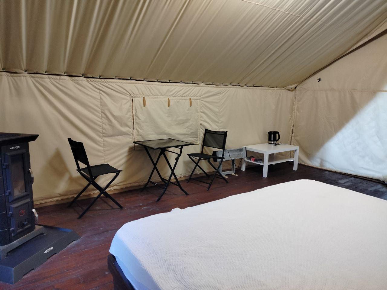 Глэмпинг у реки Катунь