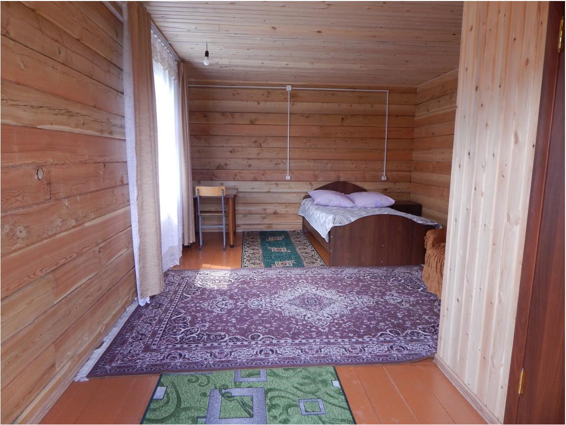 Дом 2-хместный с удобствами