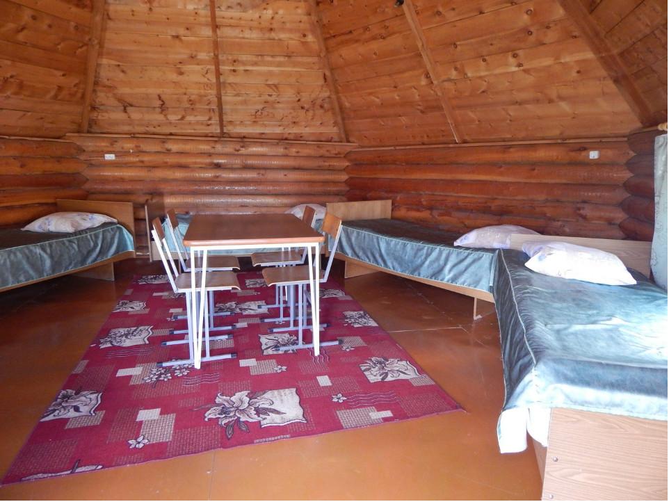 Аил 5-местный с камином