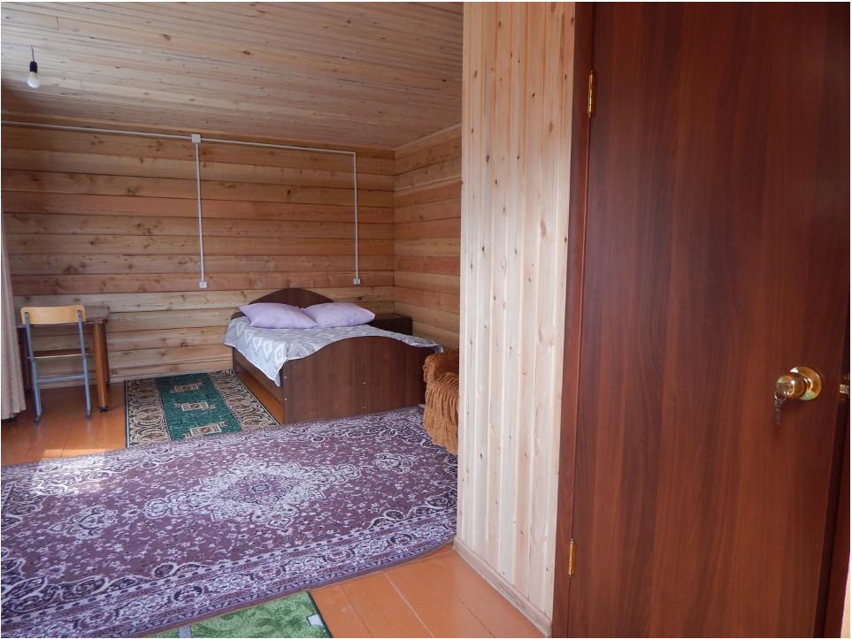 Дом 2-хместный с удобствами