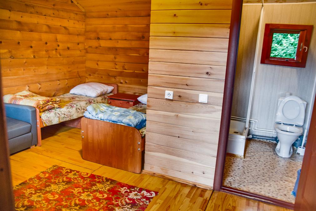 Номер с террасой и двумя 1-спальными кроватями на первом этаже Корпуса 1