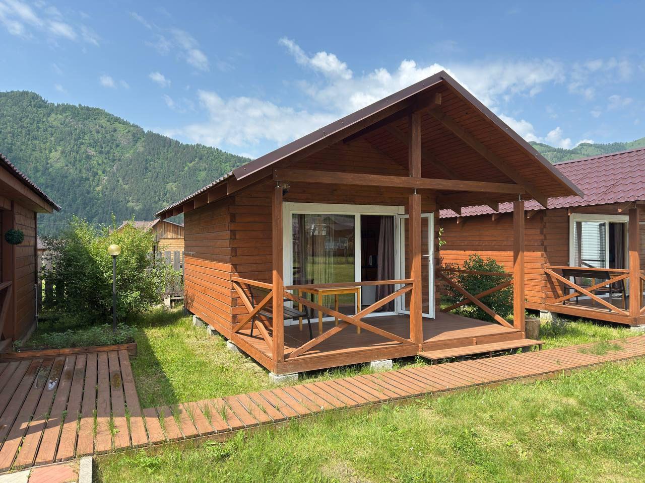 Гостевой дом в Чемале "На Радужной"