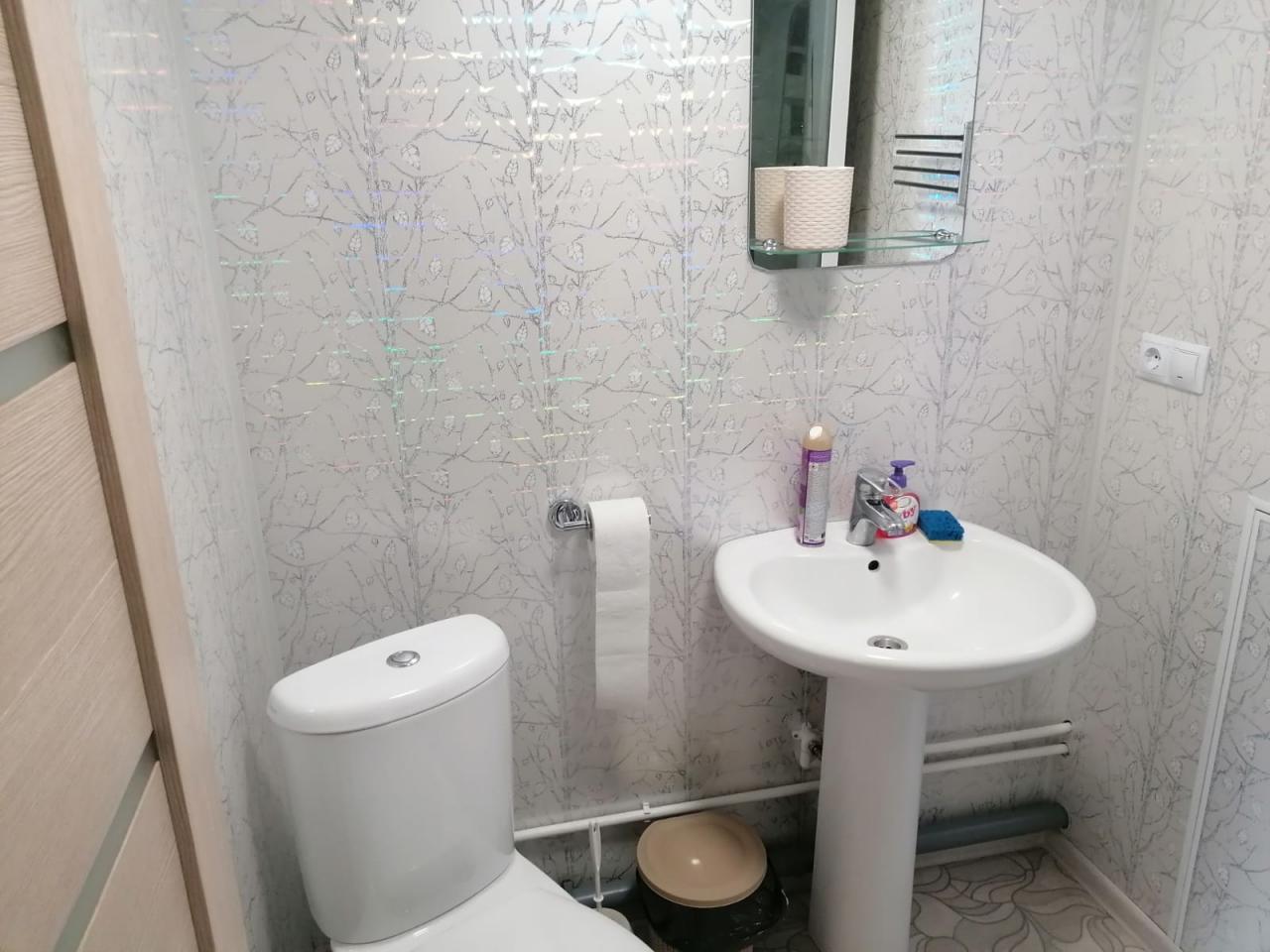 Двухкомнатный 4-хместный номер, санузел.