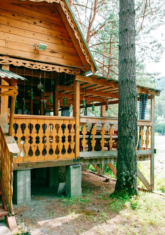 Терраса на берегу