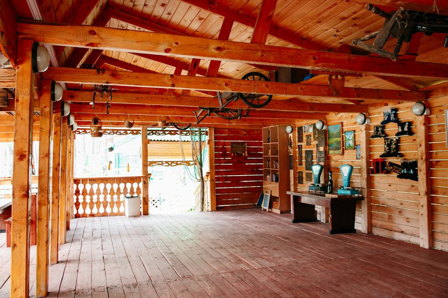 Терраса на берегу