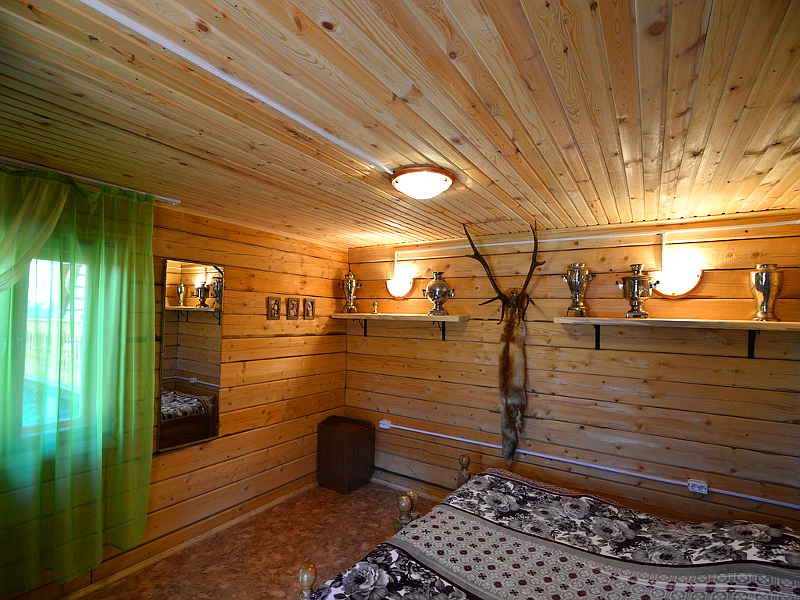 «Самоварный» номер в охотничьем домике