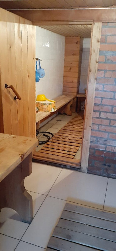 Баня у реки Бия