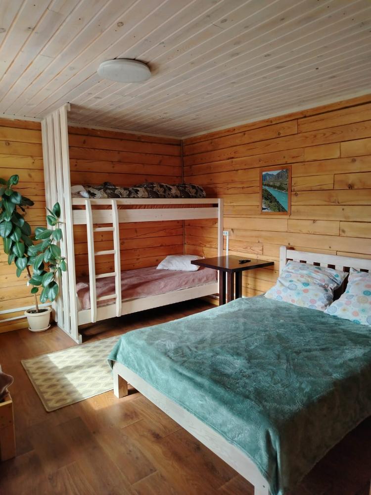 Номер 4-местный благоустроенный 2 этаж