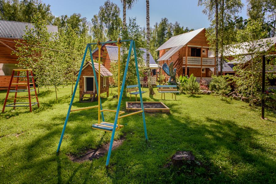 База отдыха "Регион 63" детская площадка