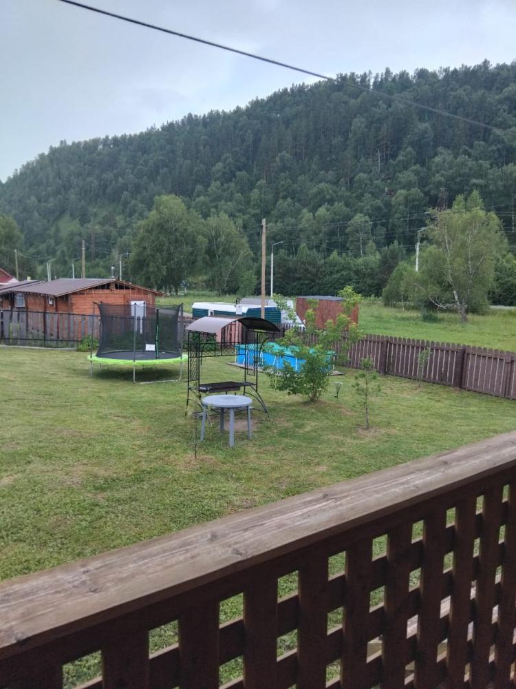 Батут, бассейн и мангал