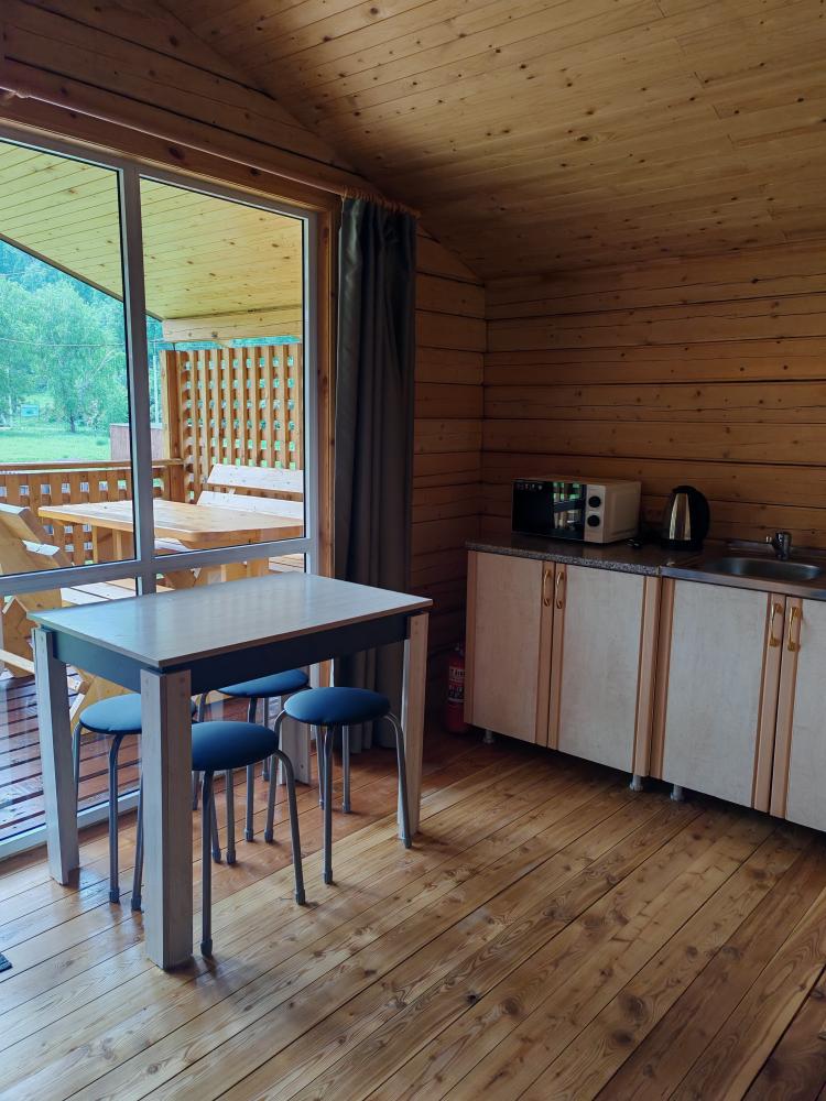 Снять дом в Чемале на усадьбе "Аленка"