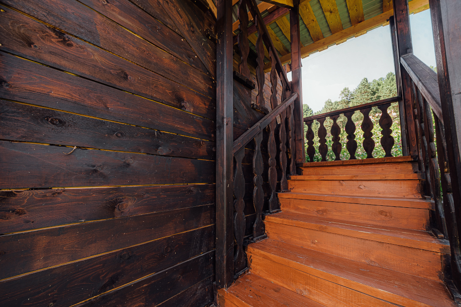 Лестница на второй этаж