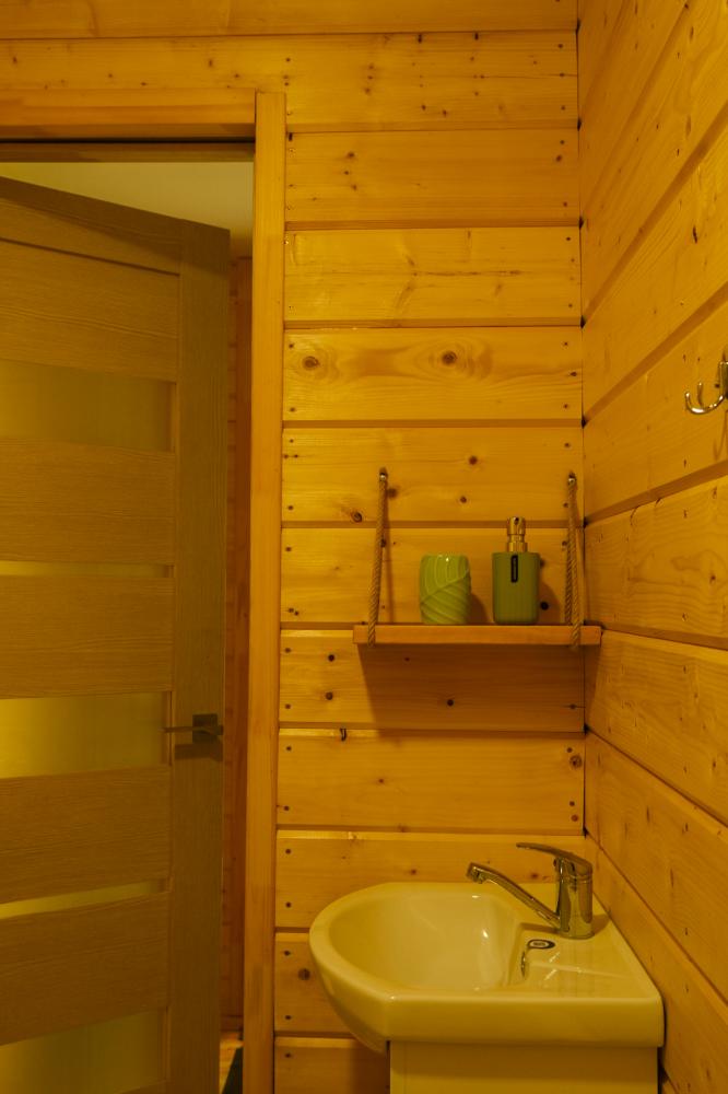 Дом у реки ванная комната